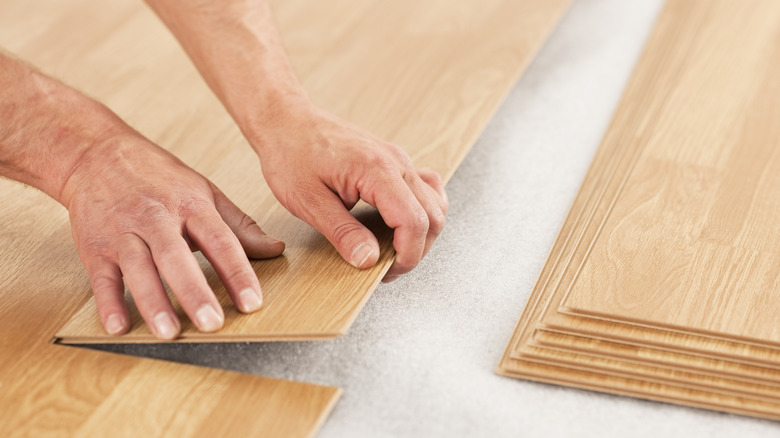 laminate floor lifting